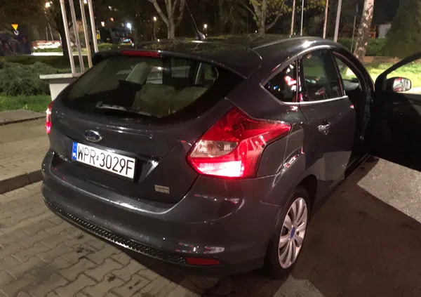 mazowieckie Ford Focus cena 25000 przebieg: 250000, rok produkcji 2014 z Pruszków